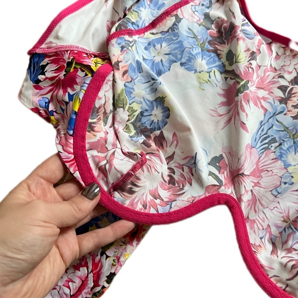 Victoria’s Secret Mary Katrantzou 2018 Floral Mesh Underwire Crop Top (S) NWT - Picture 7 of 7